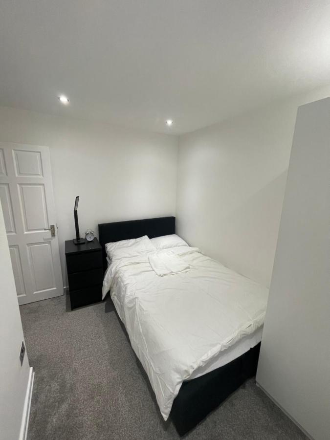 Tilbury Docks Rooms For Short Letting ภายนอก รูปภาพ