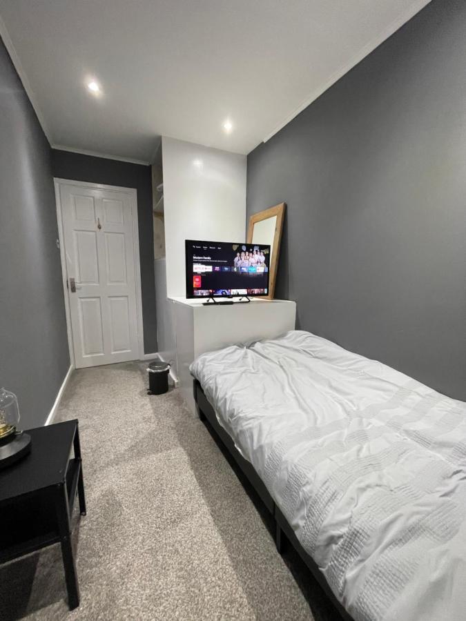 Tilbury Docks Rooms For Short Letting ภายนอก รูปภาพ