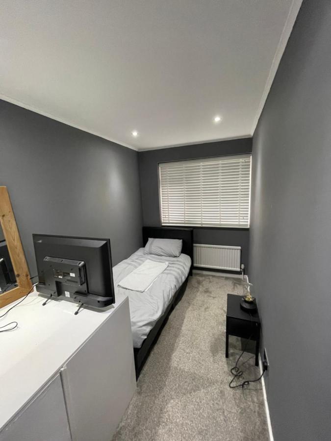 Tilbury Docks Rooms For Short Letting ภายนอก รูปภาพ